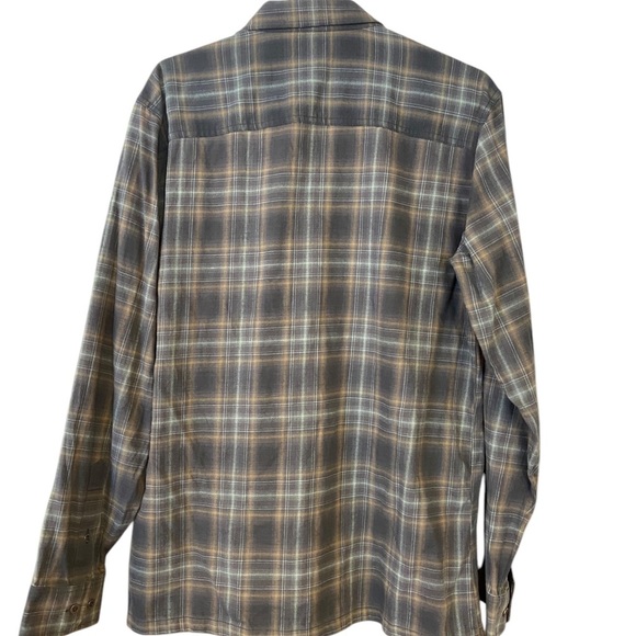 Men’s Kuhl Born in the Mountains Button Up Shirt - Picture 2 of 11